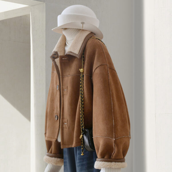 fbf5b7dd-faed-470c-8f89-ee14cef0361f.jpg Reversible Collared Jacket
